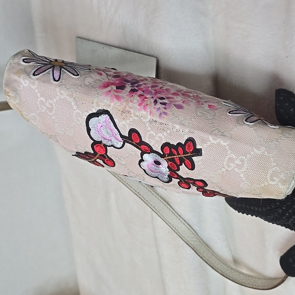 Hello Gucci Cream Floral Shoulder Bag - Picture 6 of 11